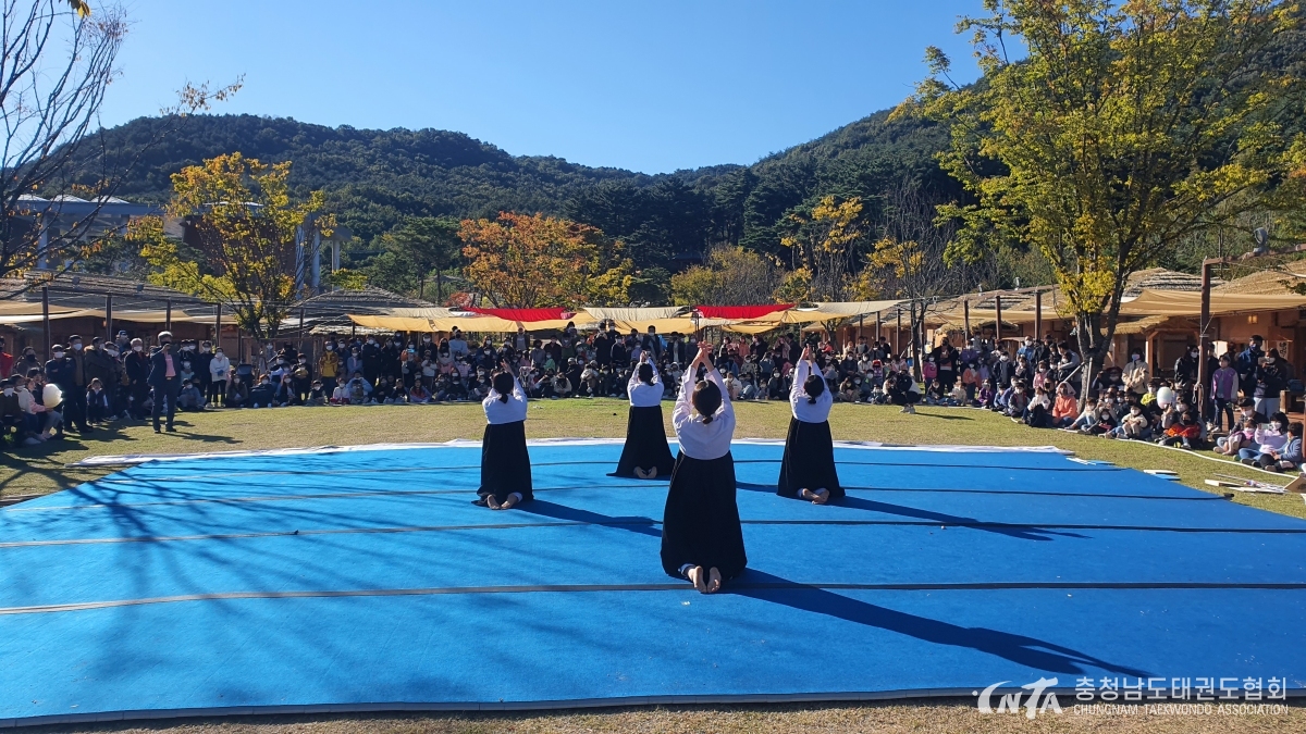 KakaoTalk_20211028_160201859_09.jpg
