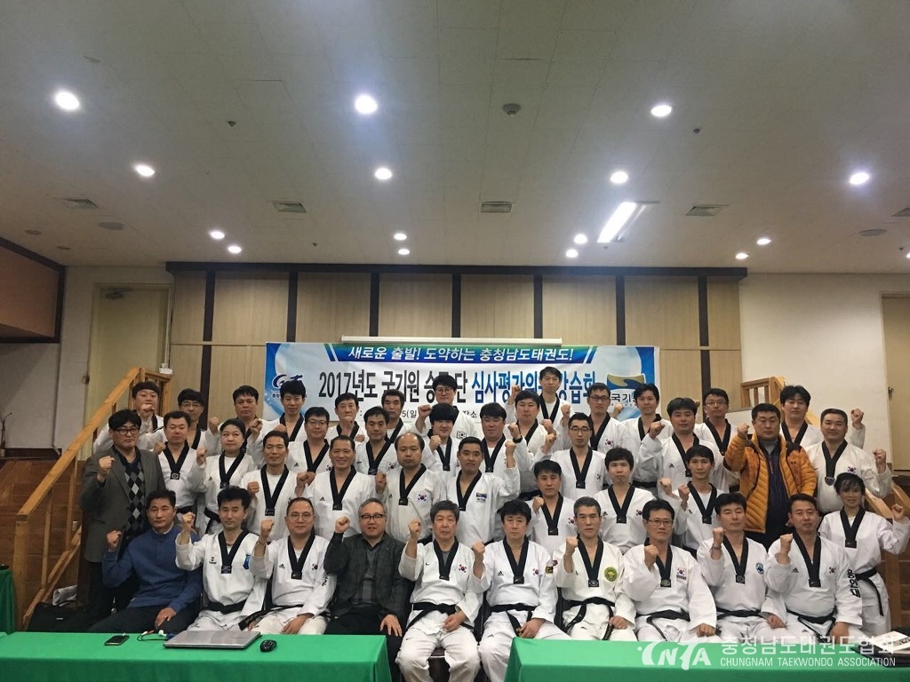 250EF6405971C0EF11.jpg