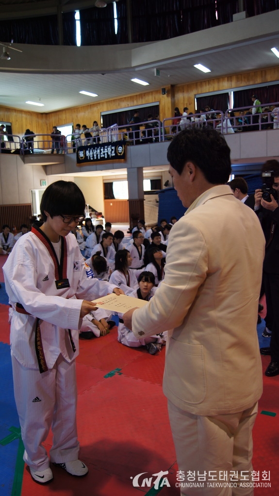032CEB45508D13F111.jpg