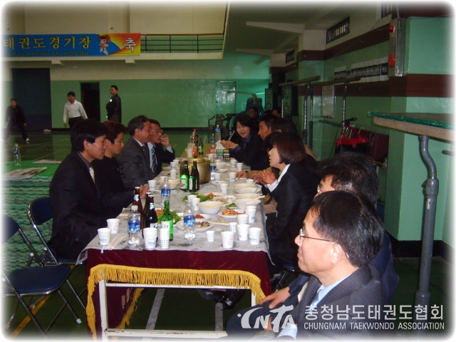 15_cafe_2008_04_13_16_28_4801b5553a93f.jpg