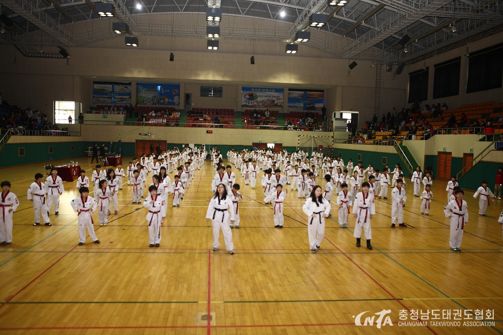 275FB83F530C8D6018.jpg