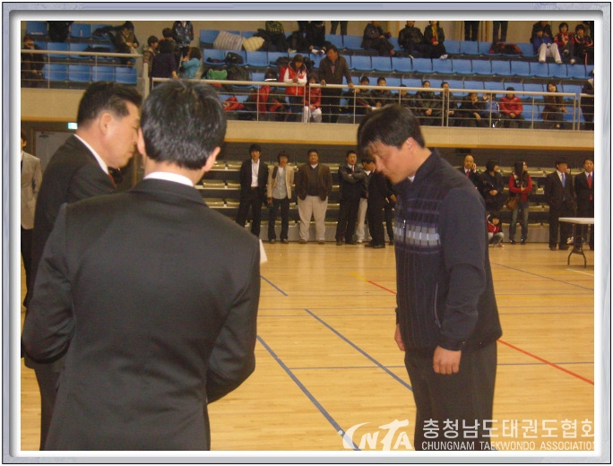 195624524D9A97BD3C.jpg