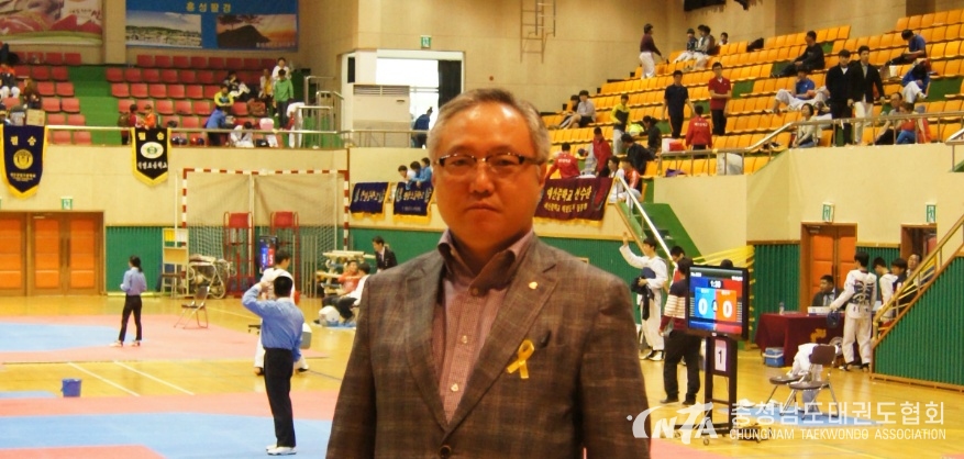 240B8336535B87743C.jpg